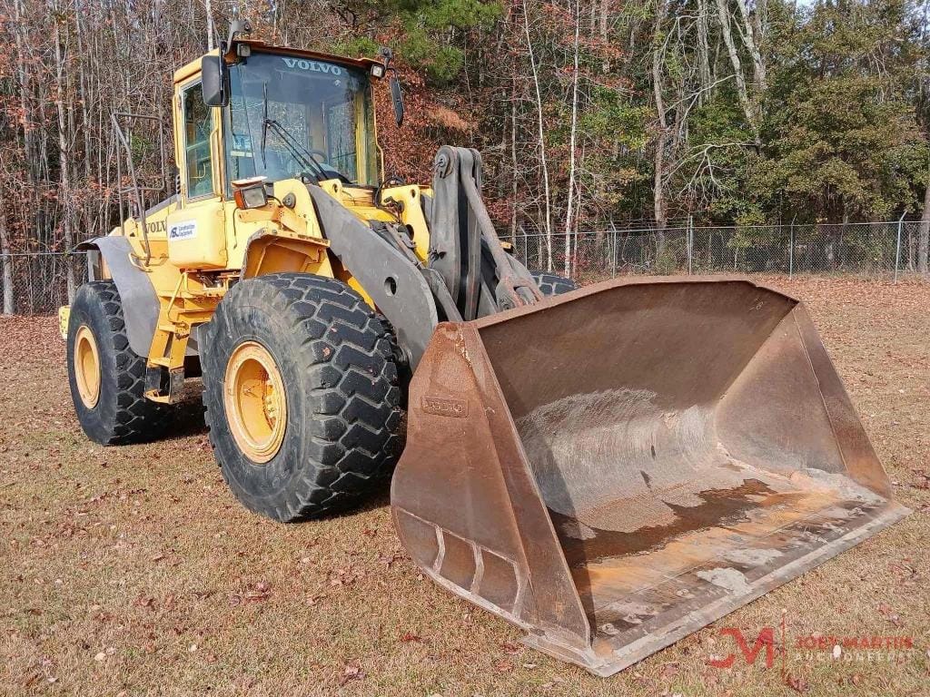2006 Volvo L110E Equipment Image0