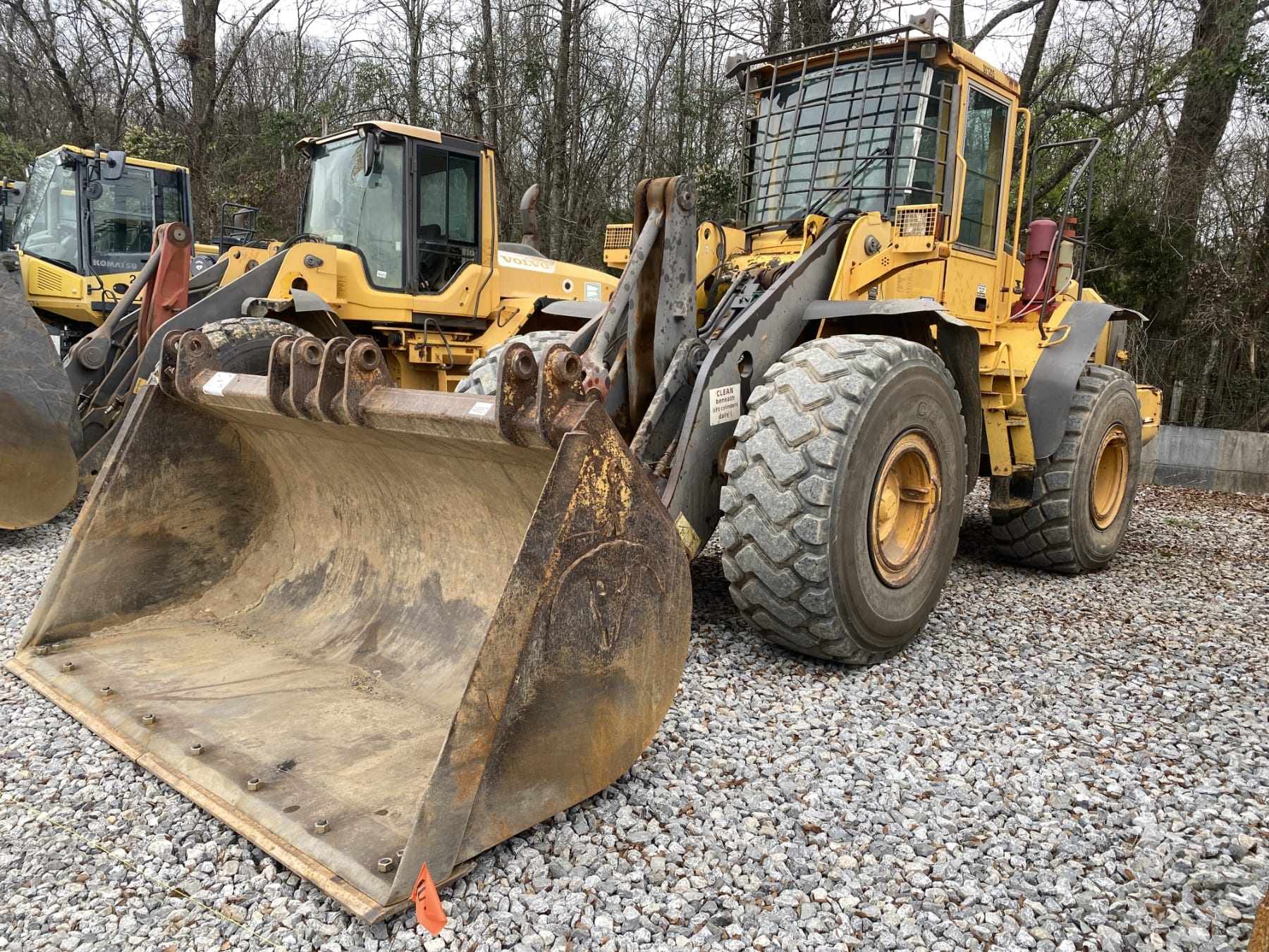 2006 Volvo L120E Equipment Image0