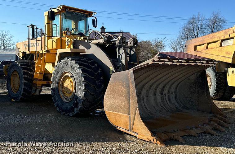 Image of Volvo L330E Primary image