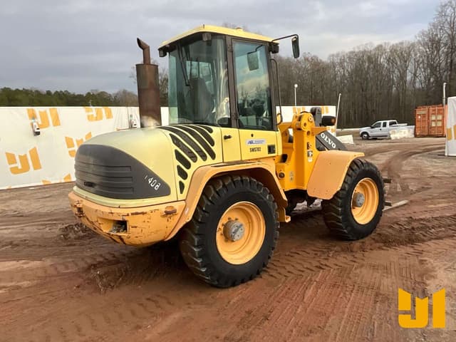 Image of Volvo L40B equipment image 4