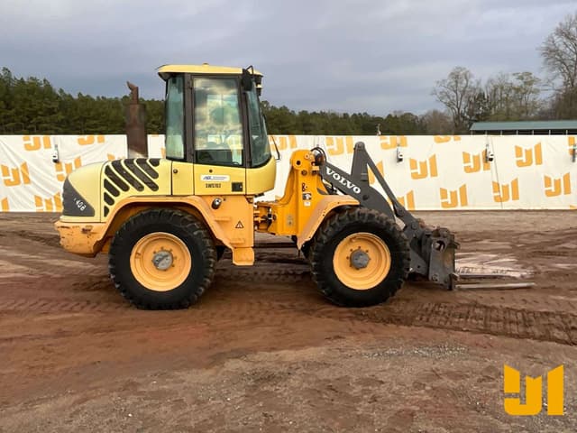 Image of Volvo L40B equipment image 3