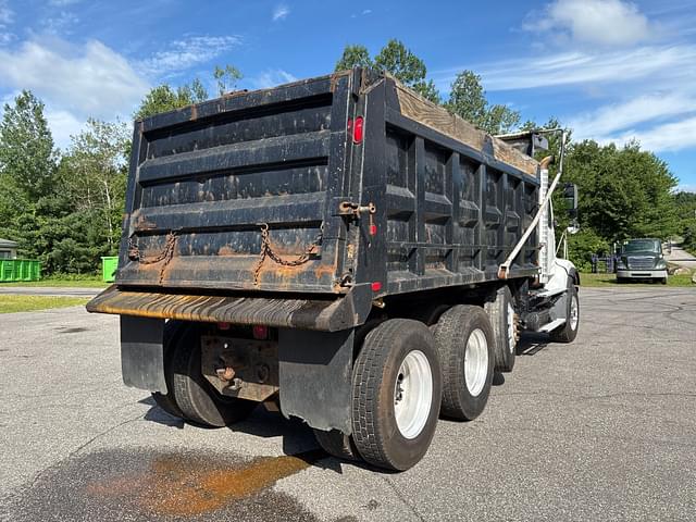 Image of Volvo VHD equipment image 4