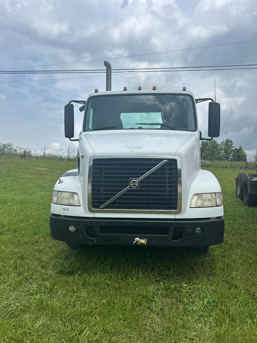 Image of Volvo VNM Primary image