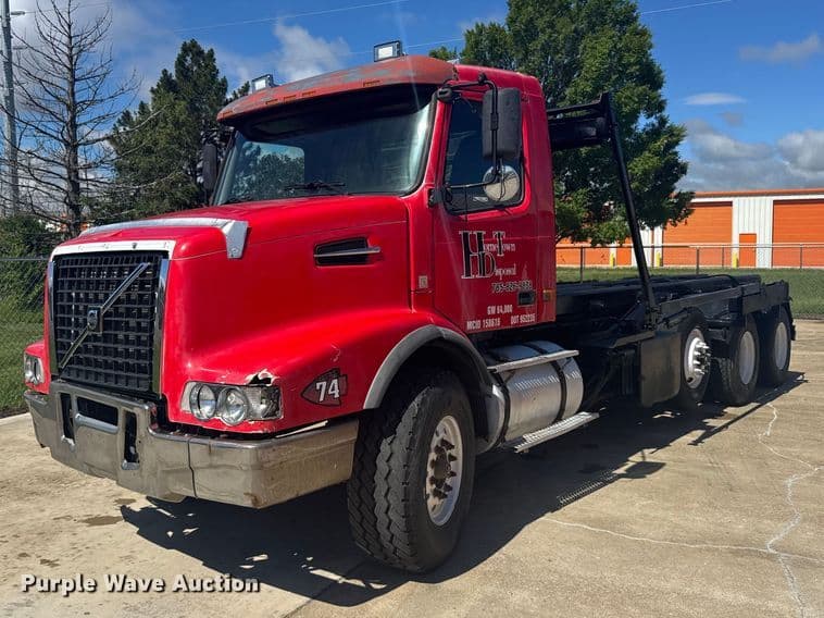 Image of Volvo VHD Primary image