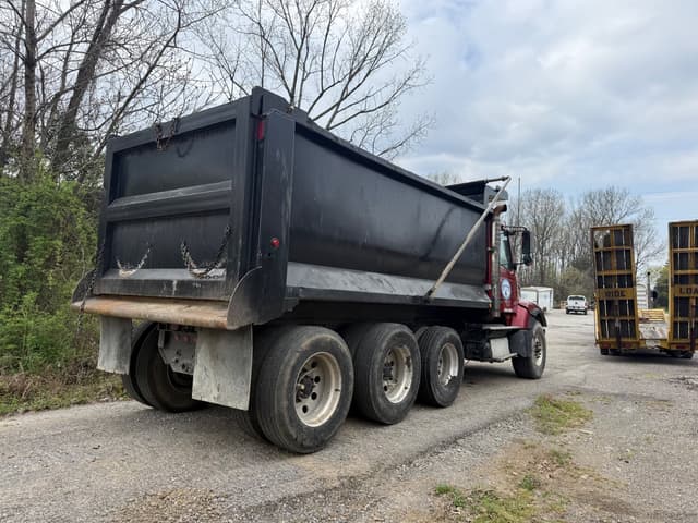 Image of Volvo VHD equipment image 1