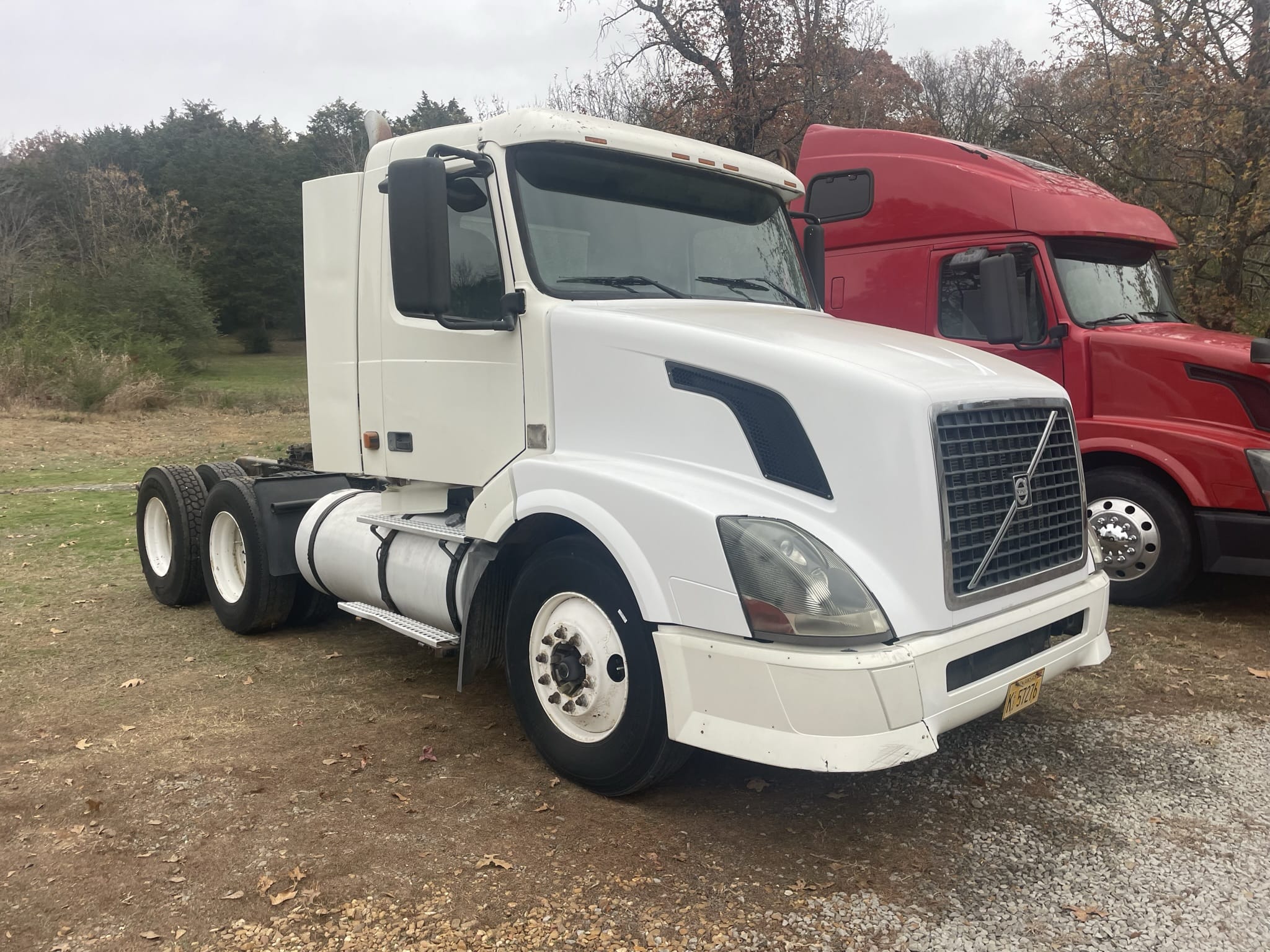 2006 Volvo VNL300 Equipment Image0