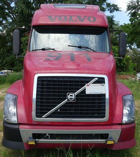 Image of Volvo VNL64T equipment image 2