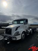 2006 Volvo VNL Image