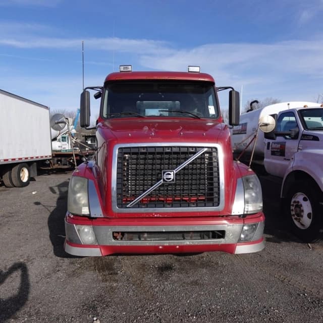 Image of Volvo VNL equipment image 2