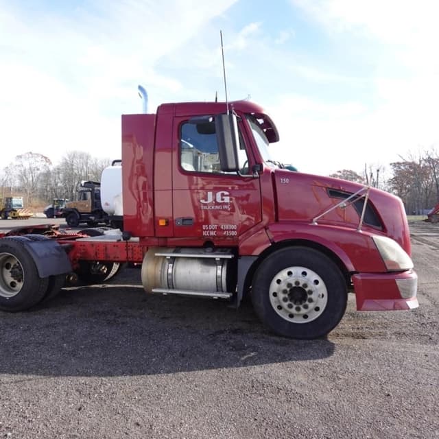 Image of Volvo VNL equipment image 4