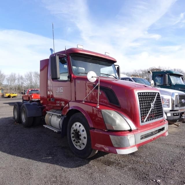 Image of Volvo VNL equipment image 1