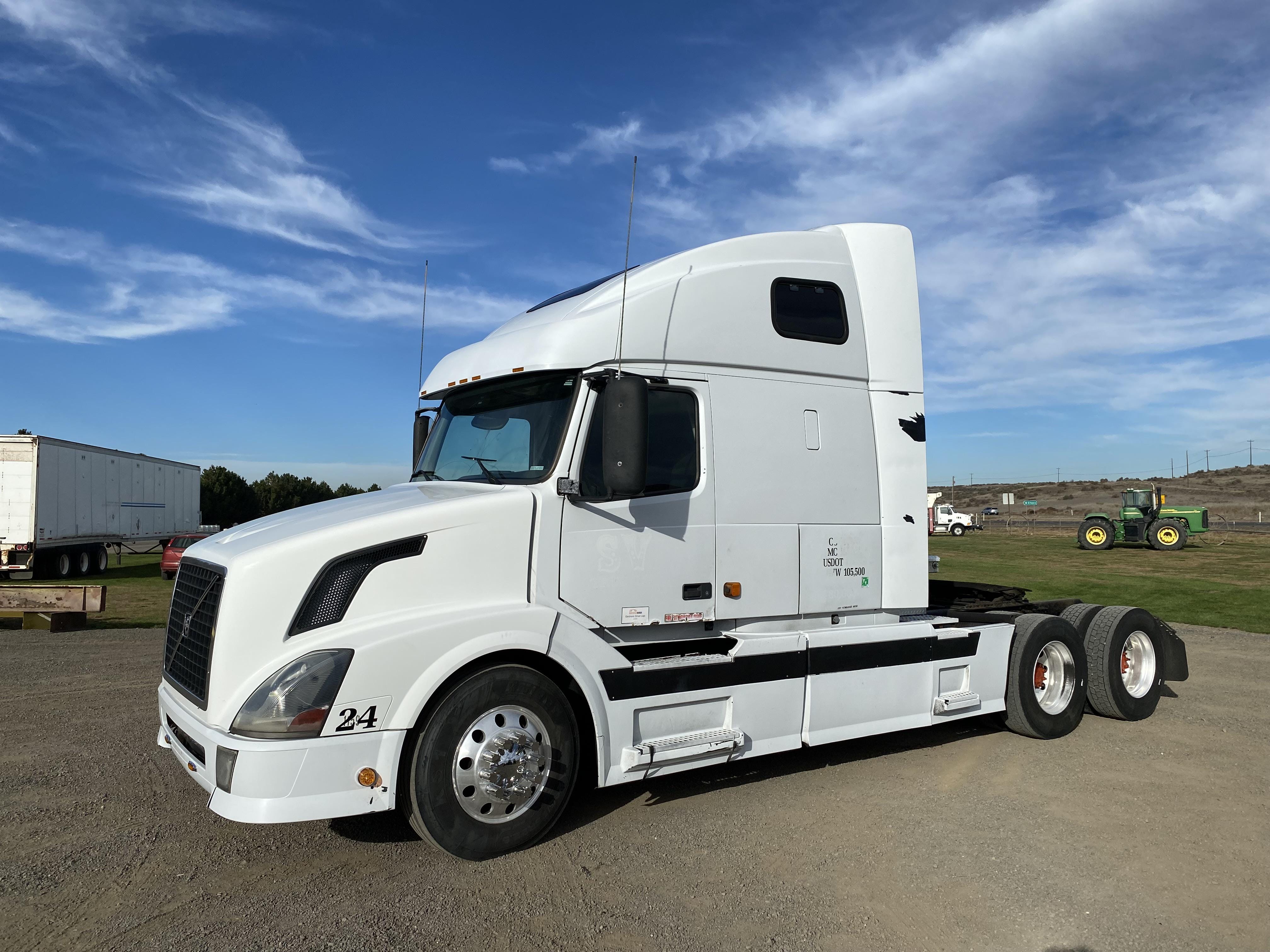 Main image Volvo VNL