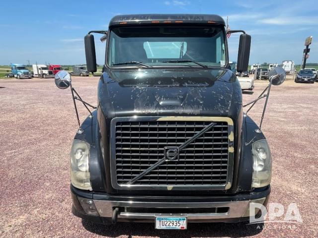 Image of Volvo VNL equipment image 1