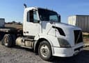 2006 Volvo VNL42T Image
