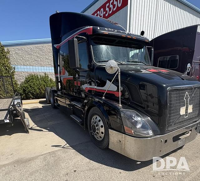 Image of Volvo VNL630 equipment image 1