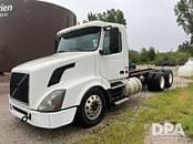 Thumbnail image Volvo VNL64T 24