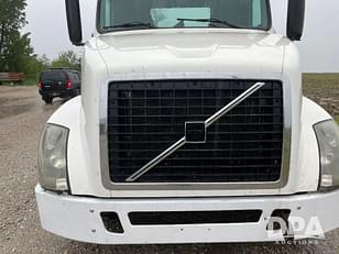 Main image Volvo VNL64T 29