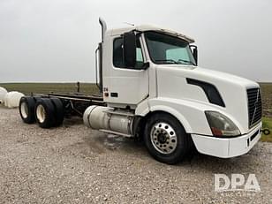 Main image Volvo VNL64T 7