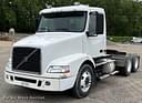2006 Volvo VNM Image