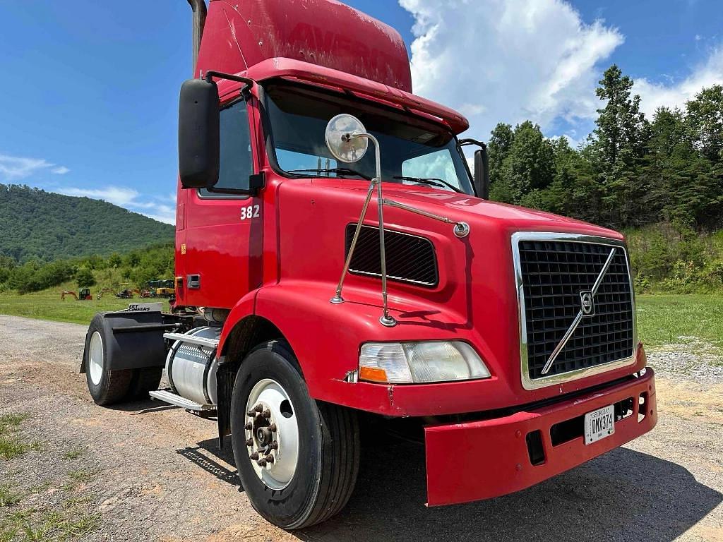 Image of Volvo VNM Primary image