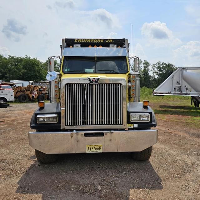 Image of Western Star 4600 equipment image 1