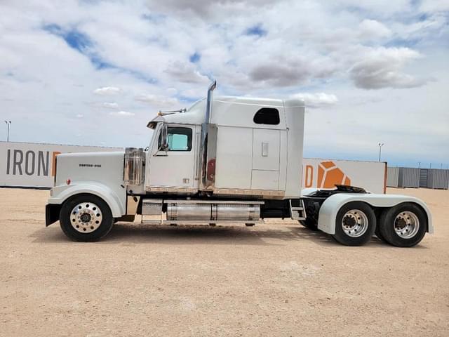 Image of Western Star 4900EX equipment image 1