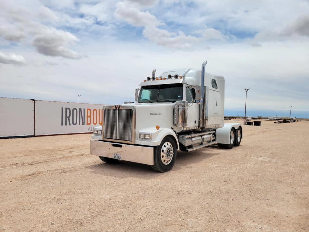 Image of Western Star 4900EX Primary image