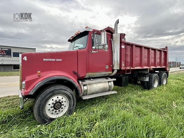 Image of Western Star 4900FA equipment image 3