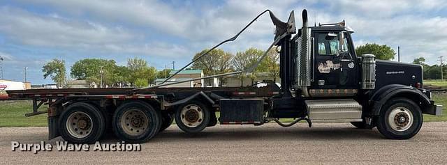 Image of Western Star 4900FA equipment image 3