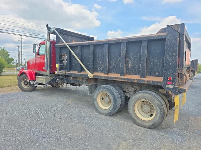 Image of Western Star 4900FA equipment image 3