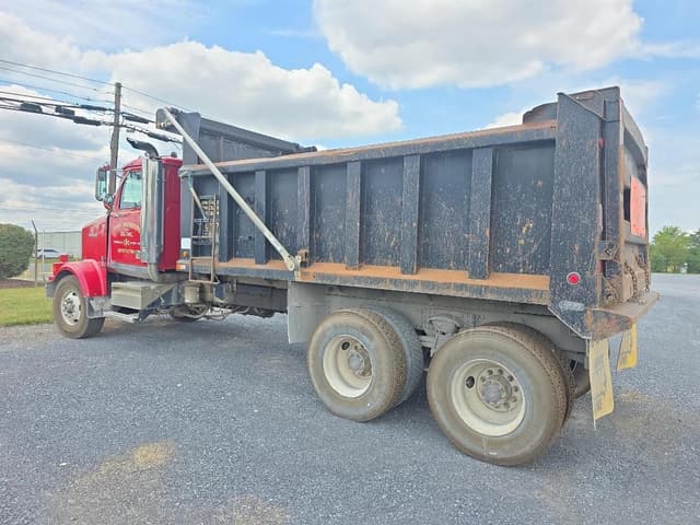 Image of Western Star 4900FA equipment image 4