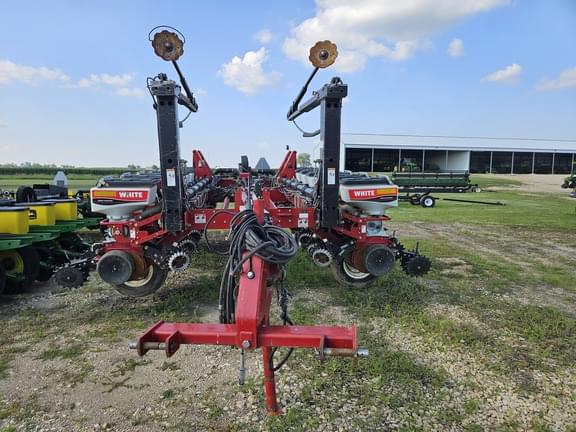 Image of White 8180 equipment image 1
