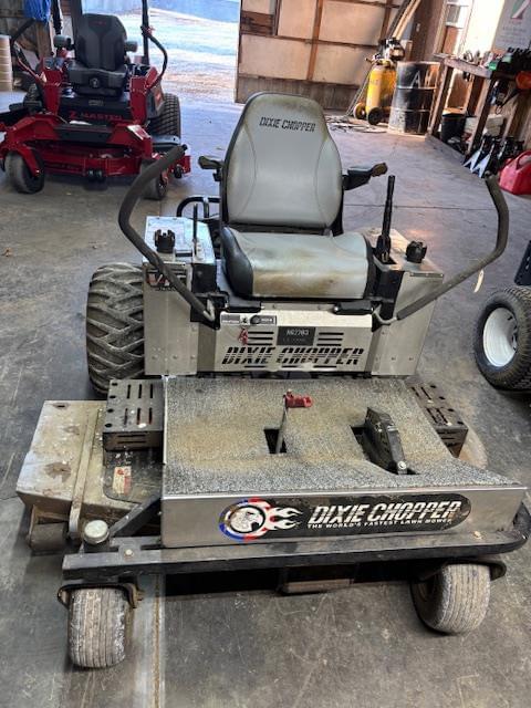 Image of Dixie Chopper XG2703 equipment image 4
