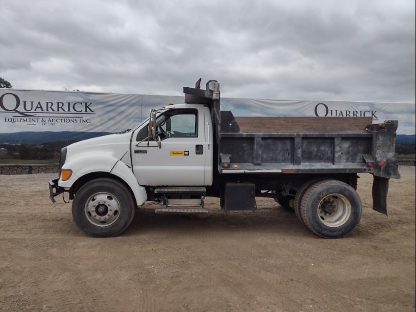 Image of Ford F-750 Primary image