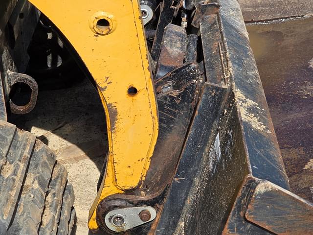 Image of Caterpillar 247B equipment image 2