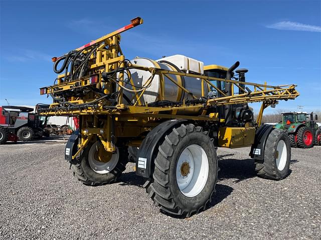 Image of Ag-Chem RoGator 1286C equipment image 1