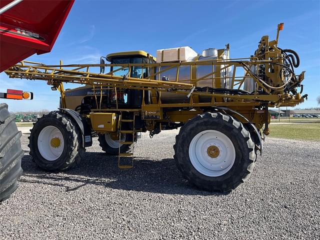 Image of Ag-Chem RoGator 1286C equipment image 4