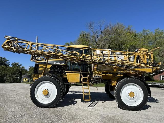 Image of RoGator SS1074 equipment image 2