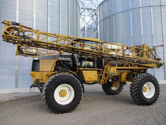 2007 RoGator SS1074 Equipment Image0