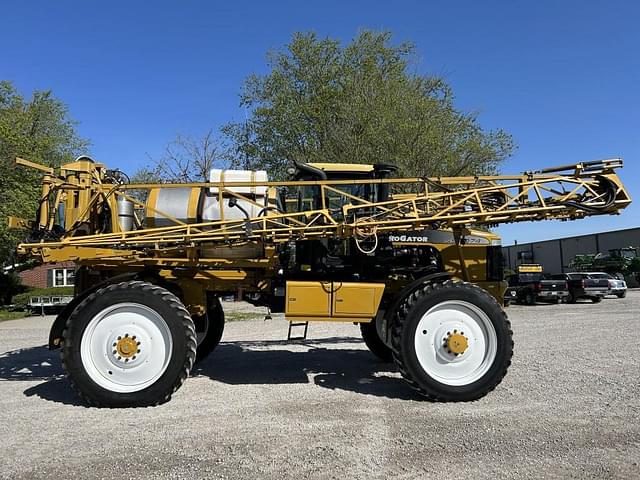 Image of RoGator SS1074 equipment image 3