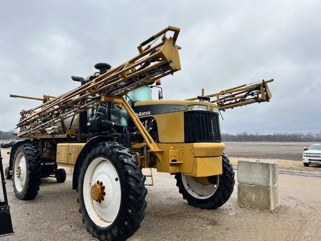 2007 Ag-Chem RoGator SS874 Equipment Image0