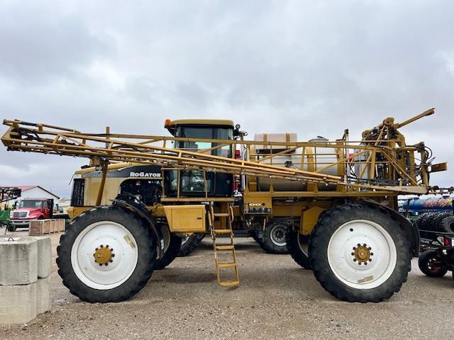 Image of Ag-Chem RoGator SS874 equipment image 2