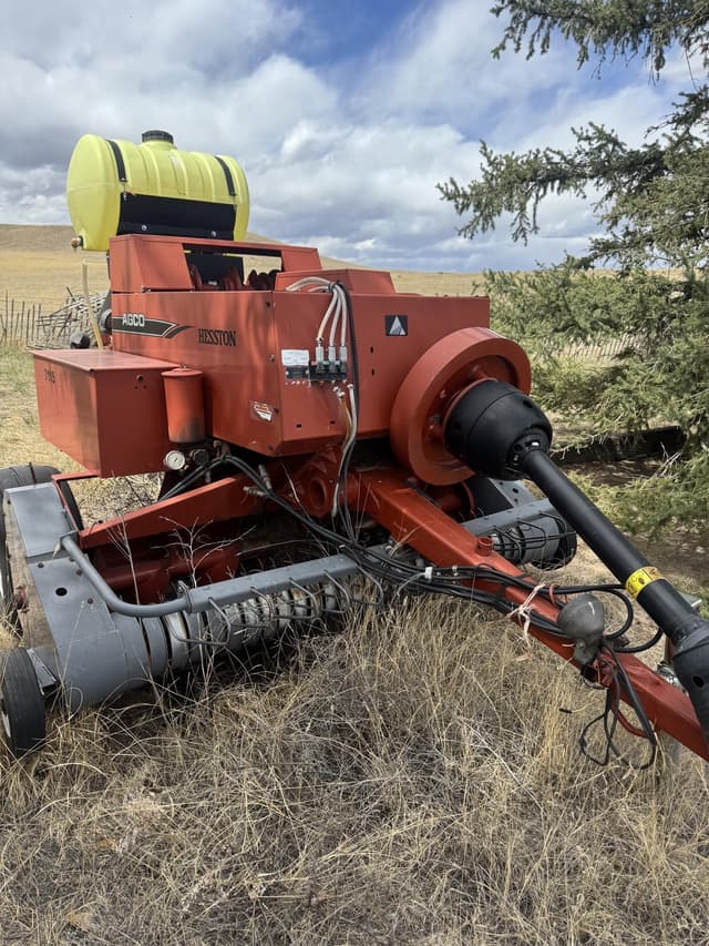 Image of AGCO Hesston 7115 equipment image 1
