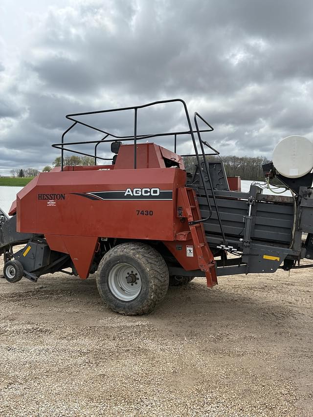 Image of AGCO 7430 equipment image 1