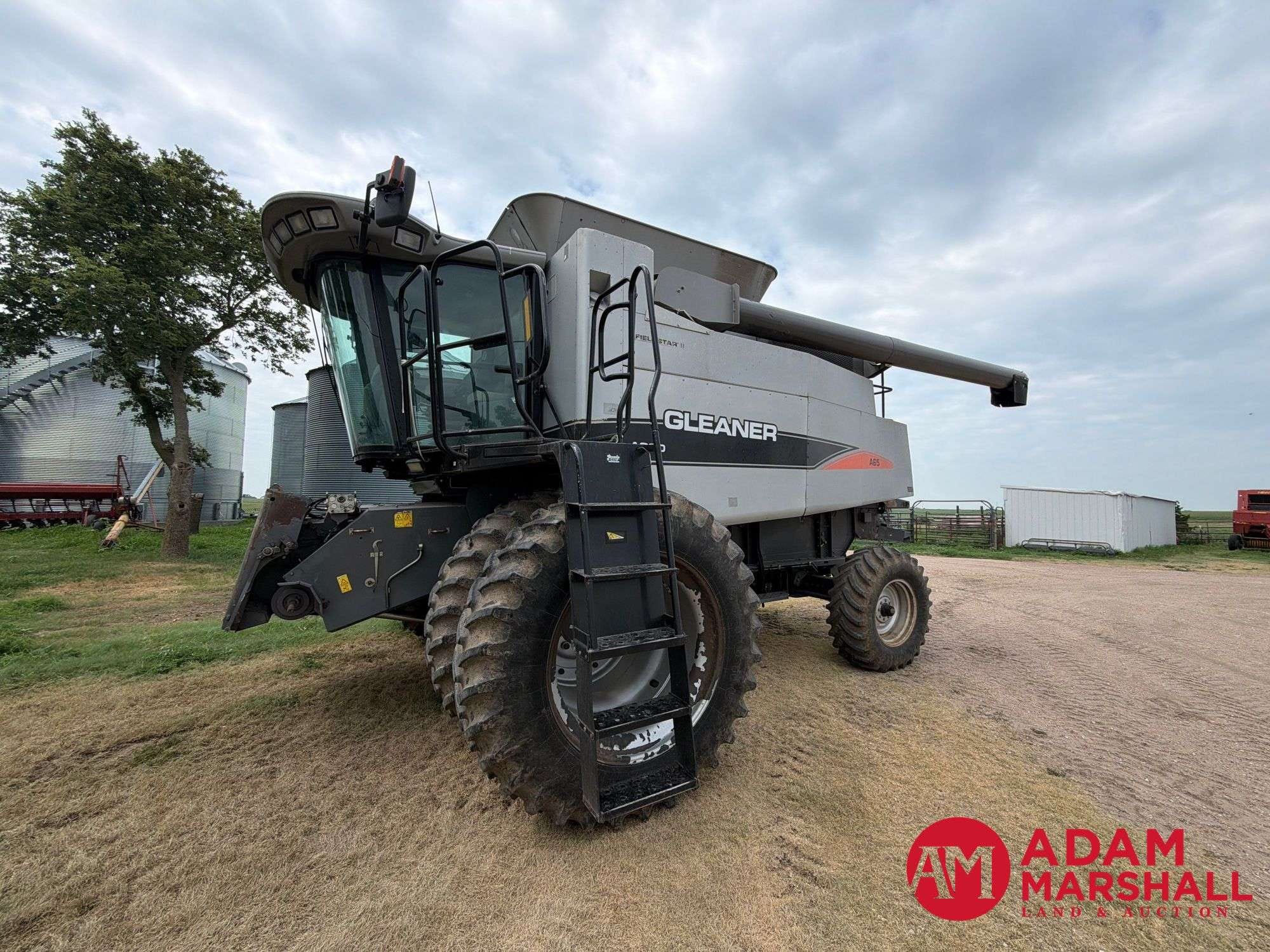2007 AGCO Gleaner A65 Equipment Image0