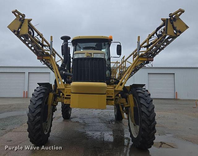 Image of RoGator SS874 equipment image 1