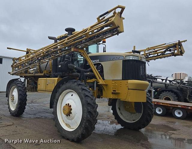 Image of RoGator SS874 equipment image 2