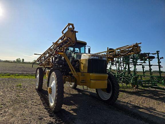 Image of Ag-Chem RoGator SS874 equipment image 2