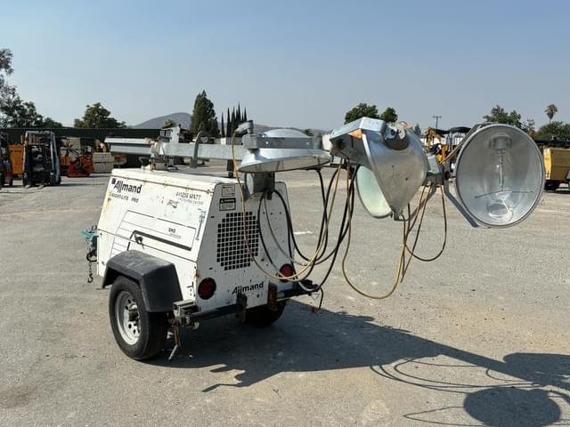 Image of Allmand NIght Lite Pro equipment image 3