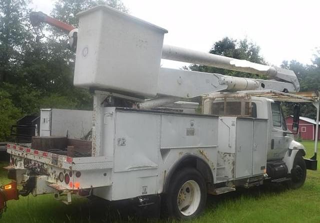 Image of International 4300 equipment image 3